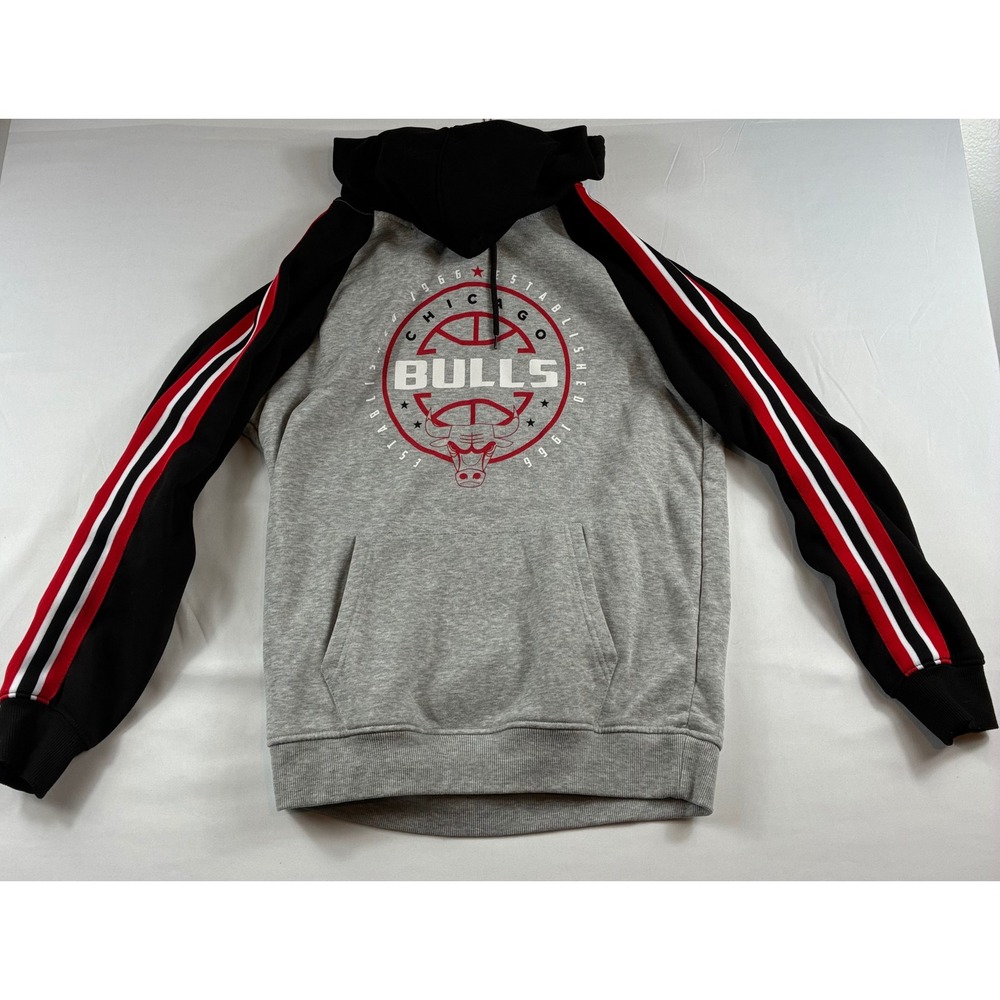 NBA Chicago Bulls Hoodie Mens Medium Grey Black Red Stripe Pullover Sweatshirt
